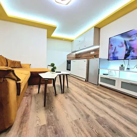 Yellow Apartmán Varna