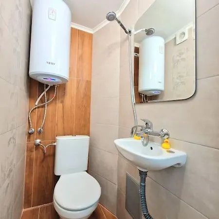 Yellow Apartman Várna